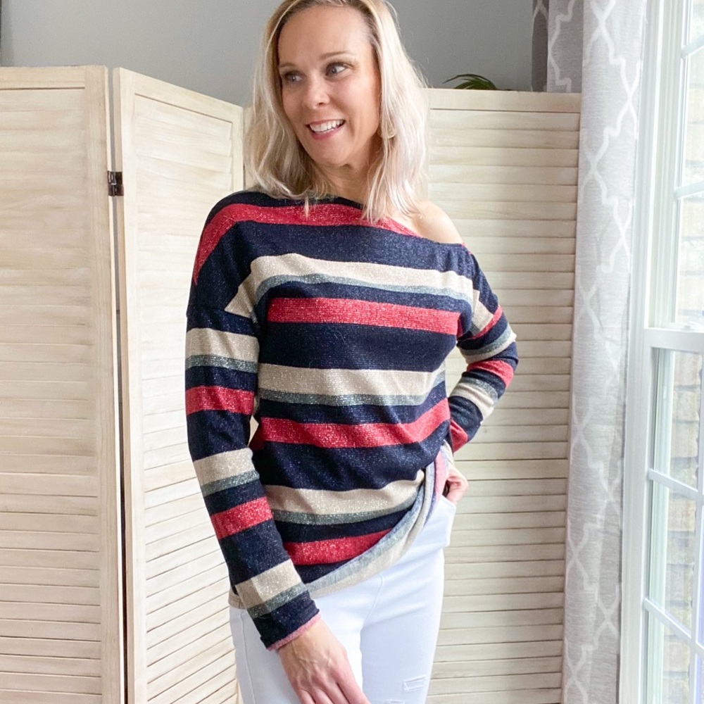 Striped ots twist front top - Picture 2 of 5